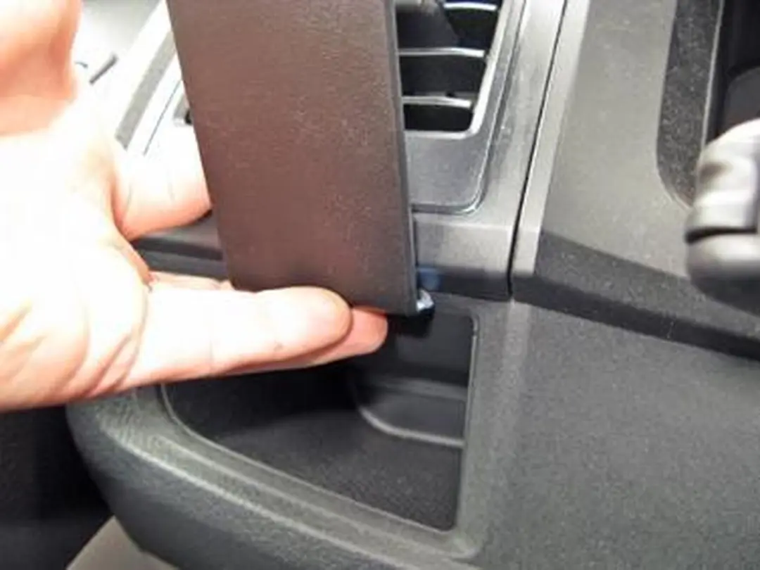 Brodit ProClip VW T5/Pick-up/Caravelle 2016-2020 Left Mount - Zwart