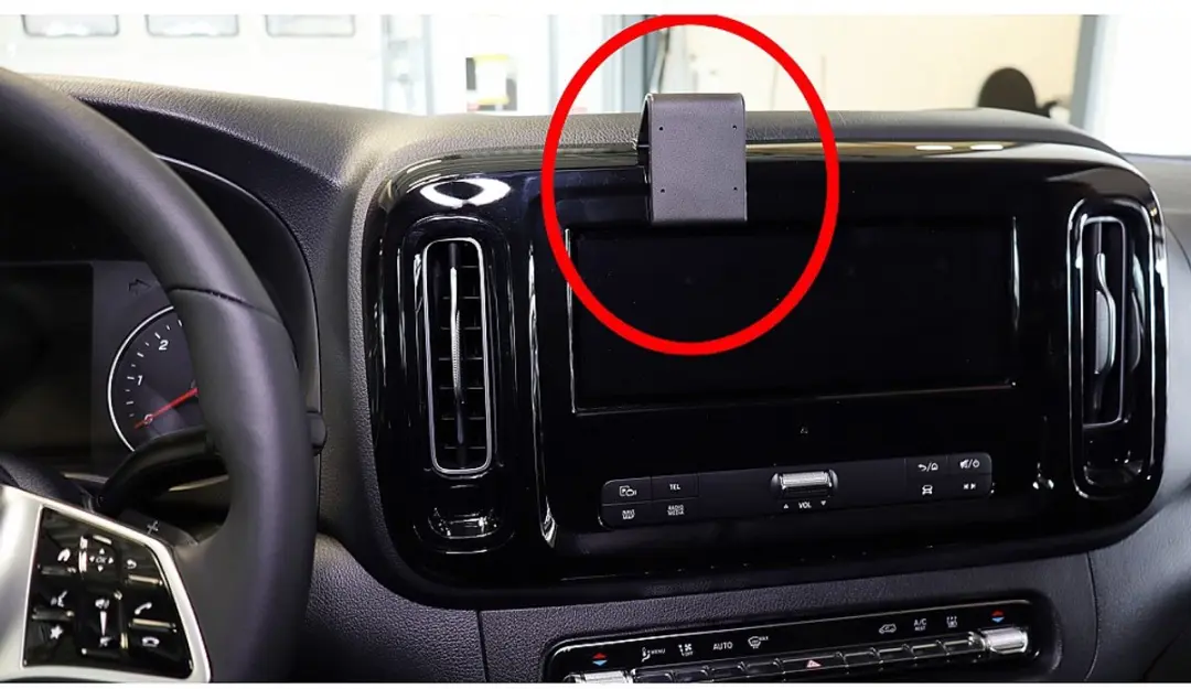 Brodit ProClip Center Mount Mercedes Vito 2024