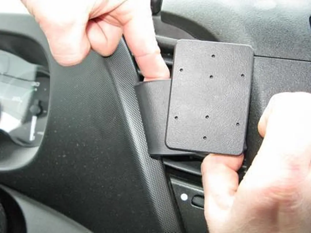 Brodit ProClip 855089 Center Mount Houder - Iveco Daily 2015 - Zwart