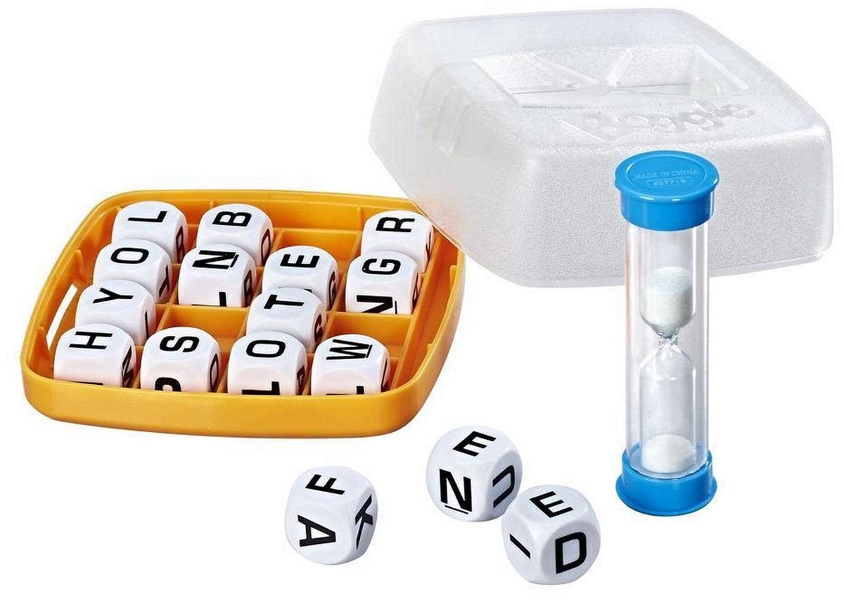 Hasbro Boggle Classic denkspel reisspel voor kinderen en volwassenen (Engelstalig).
