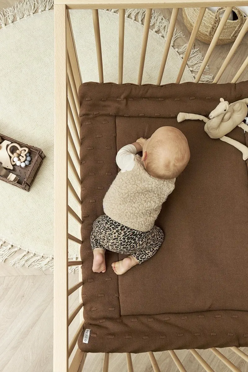 Meyco Baby Knots Boxkleed Chocolate 77x97cm