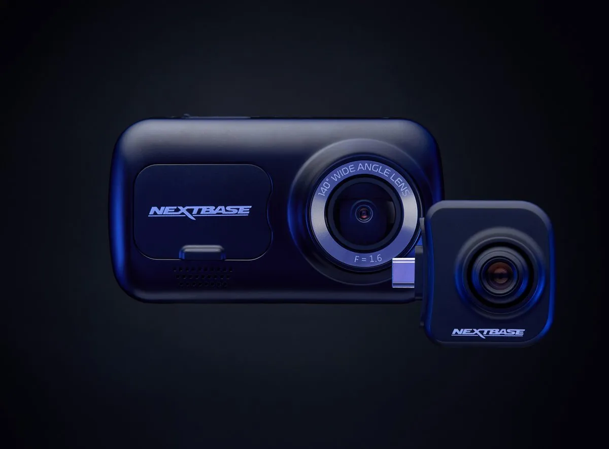 Nextbase 222XRCZ Dashcam - 2.12MP Front 1080p + 720p Achter - Zwart