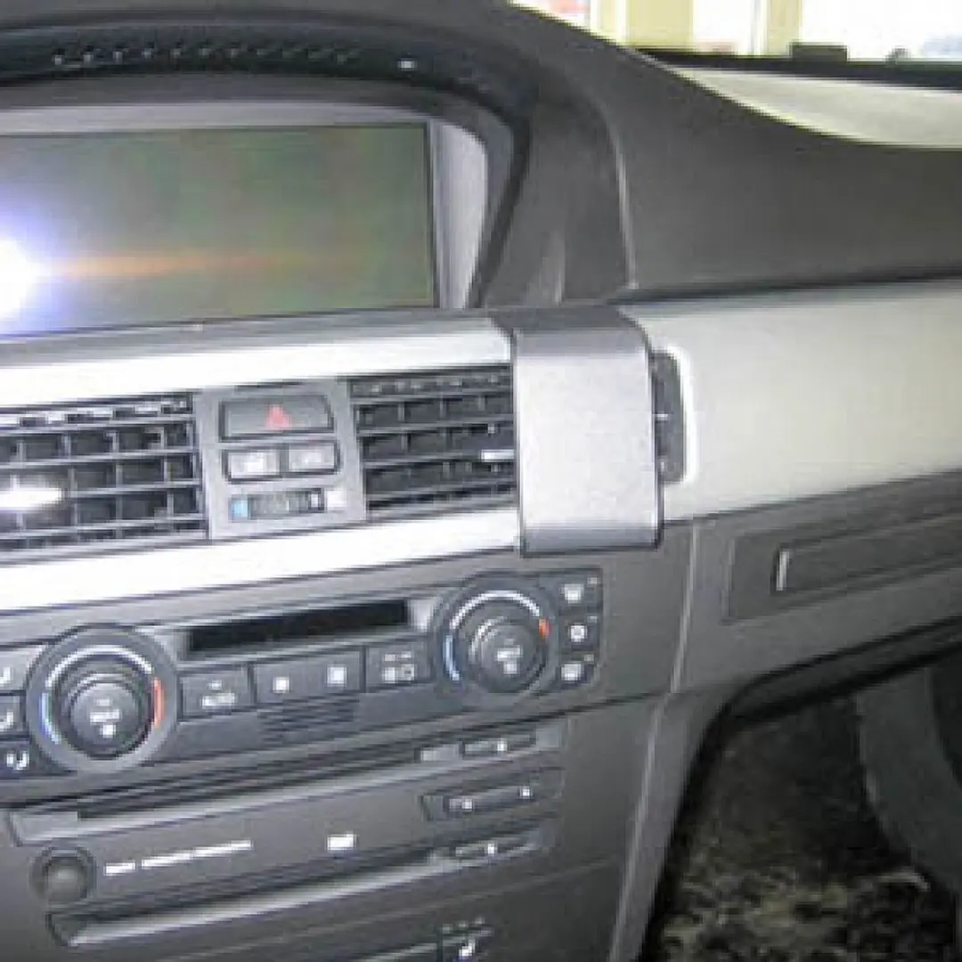 Brodit Angled Mount BMW 3-serie E90 2005+ - Navigatiehouder - Zwart