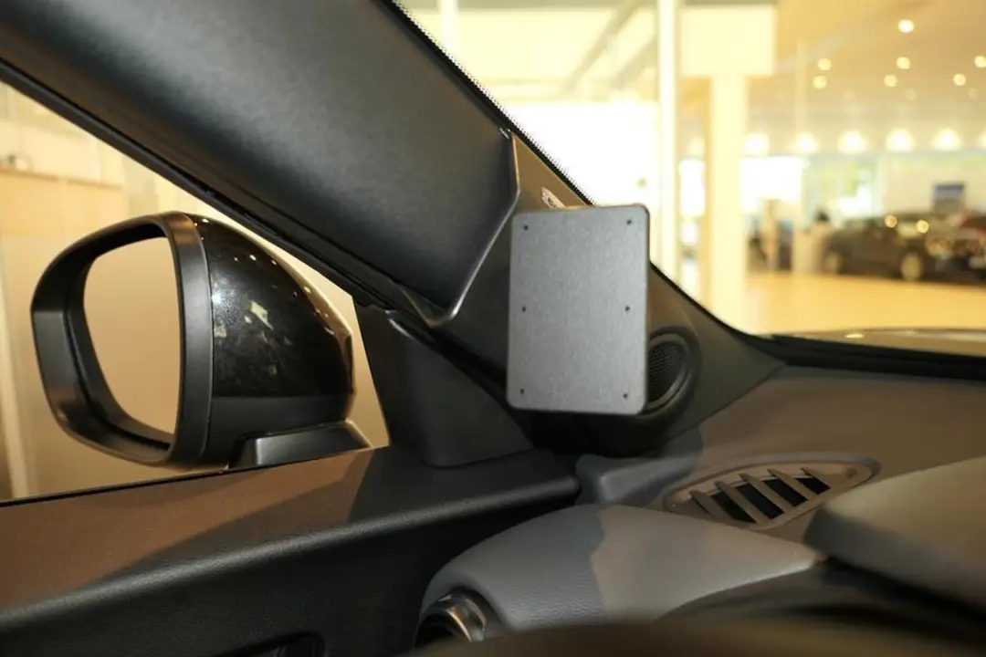 Brodit ProClip 805601 Nissan Juke 2020 - Left Mount - Zwart