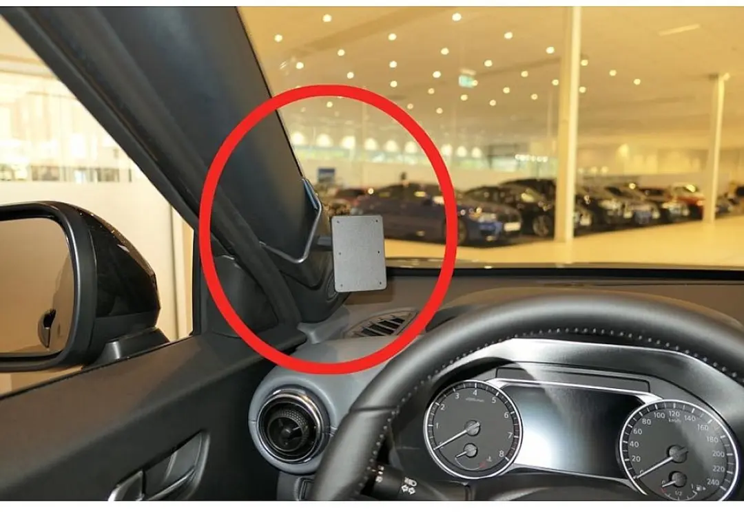 Brodit ProClip 805601 Nissan Juke 2020