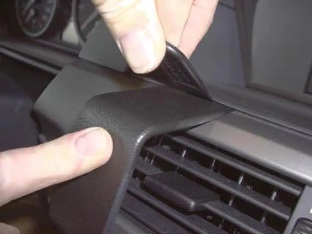 Brodit Proclip Center Mount BMW 5-serie E60 04- - Zwart
