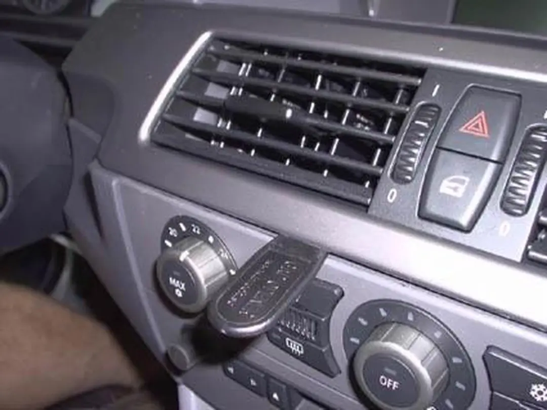 Brodit Proclip Center Mount BMW 5-serie E60 04- - Zwart