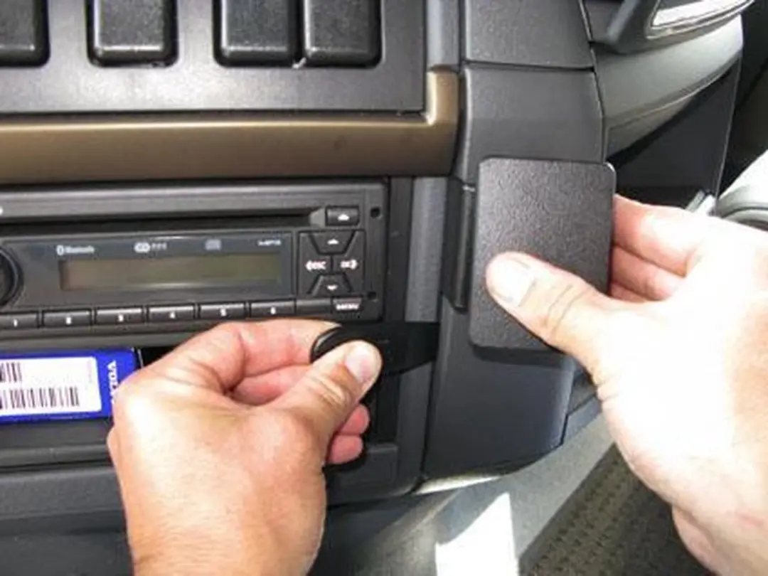Brodit ProClip Volvo Houder 854217 - Zwart