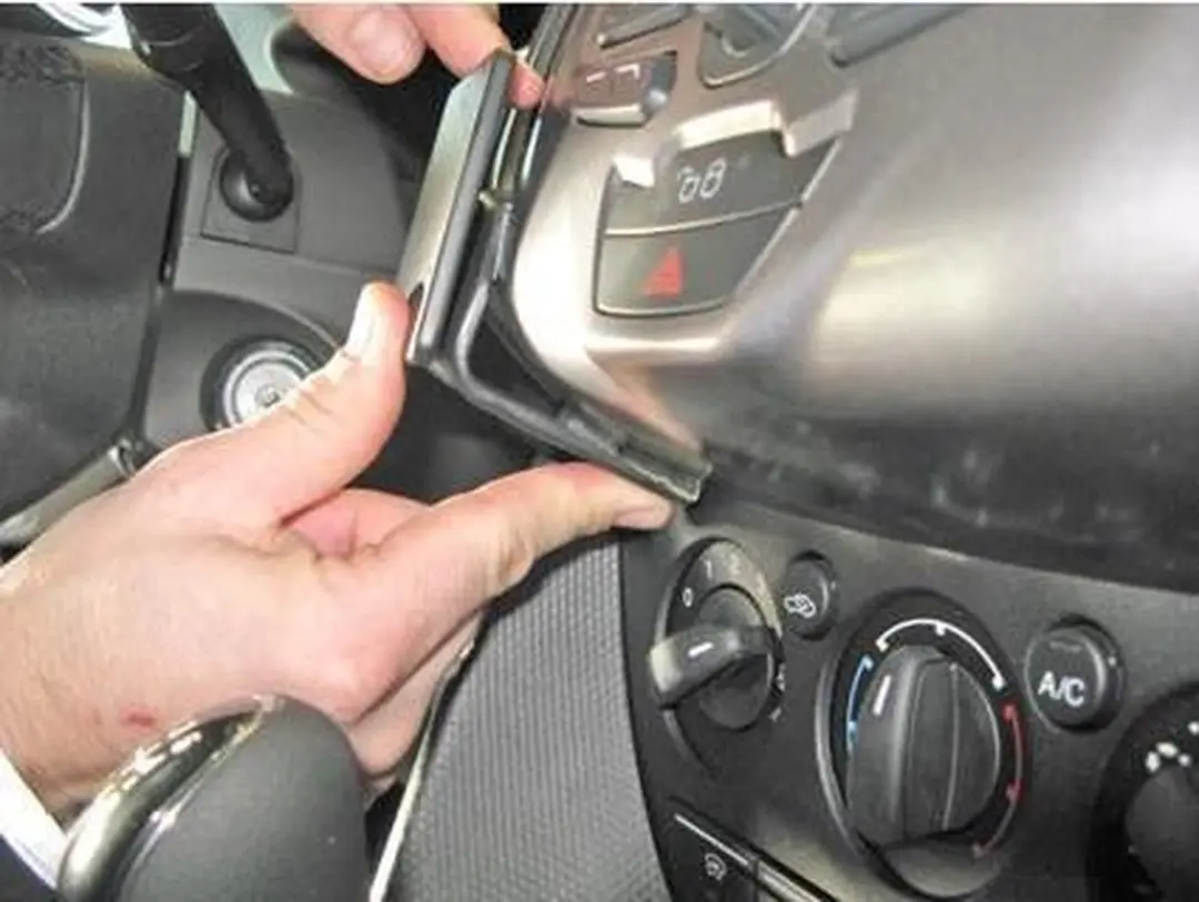 Brodit ProClip 854989 Ford Transit Connect Center Mount - Zwart