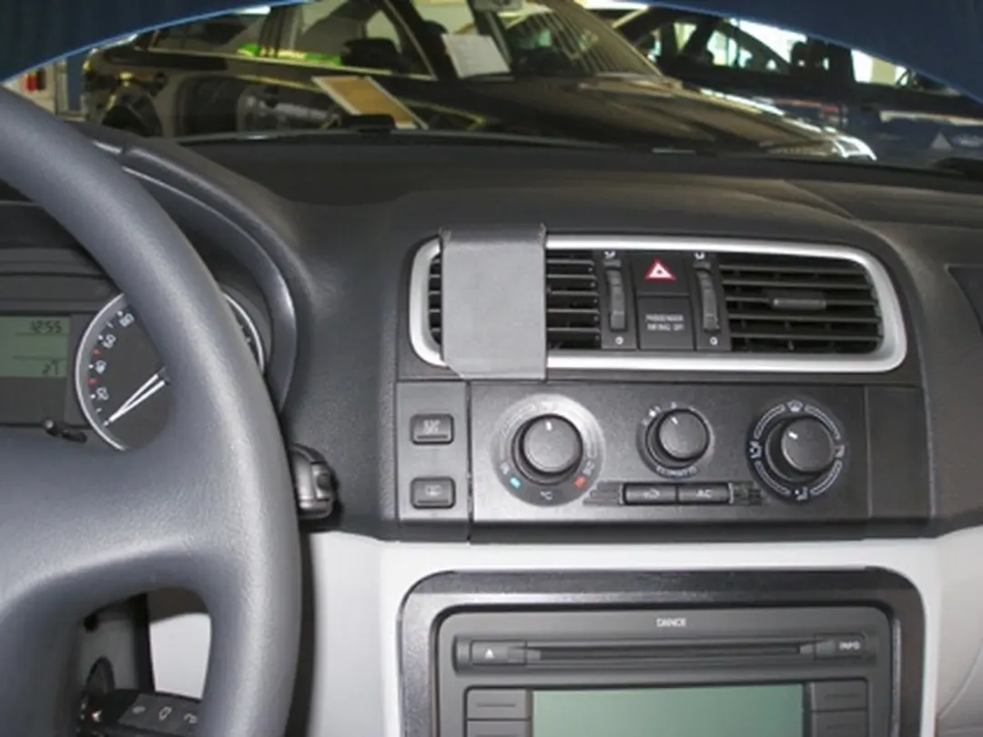 Brodit ProClip Center Mount Skoda Fabia/Praktik/Roomster - Zwart - afbeelding 6 van 6