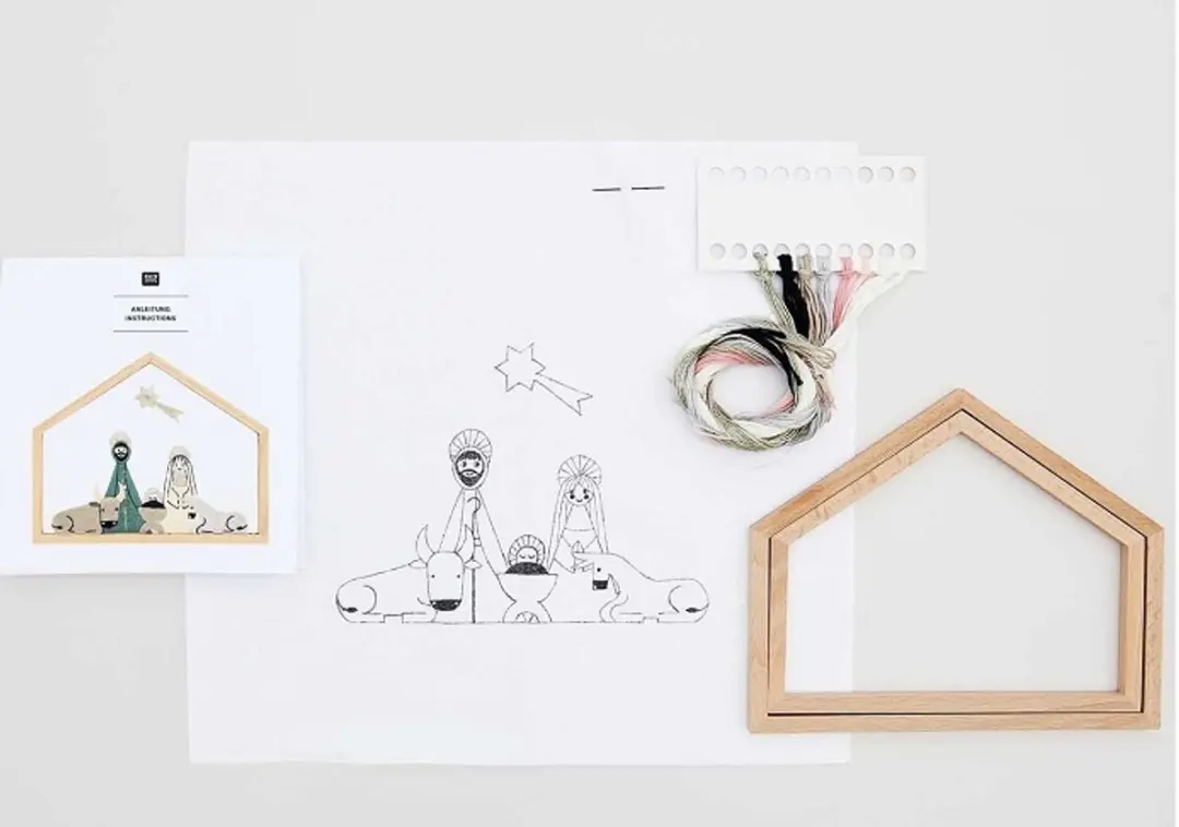 Rico Design Kerststal Borduurpakket 100189 - Spansteek