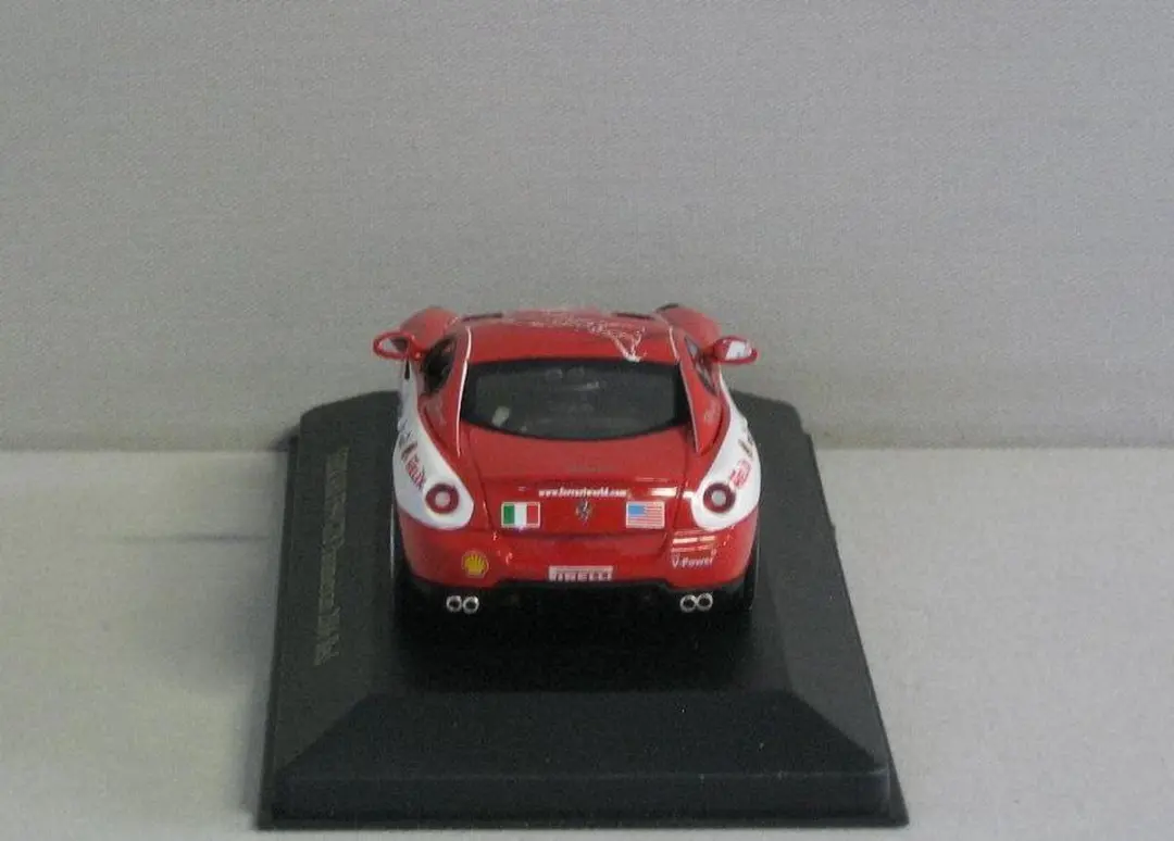 Ferrari F599 GTB Panamerican 2006 IXO Models - 1:43 - Rood/Wit