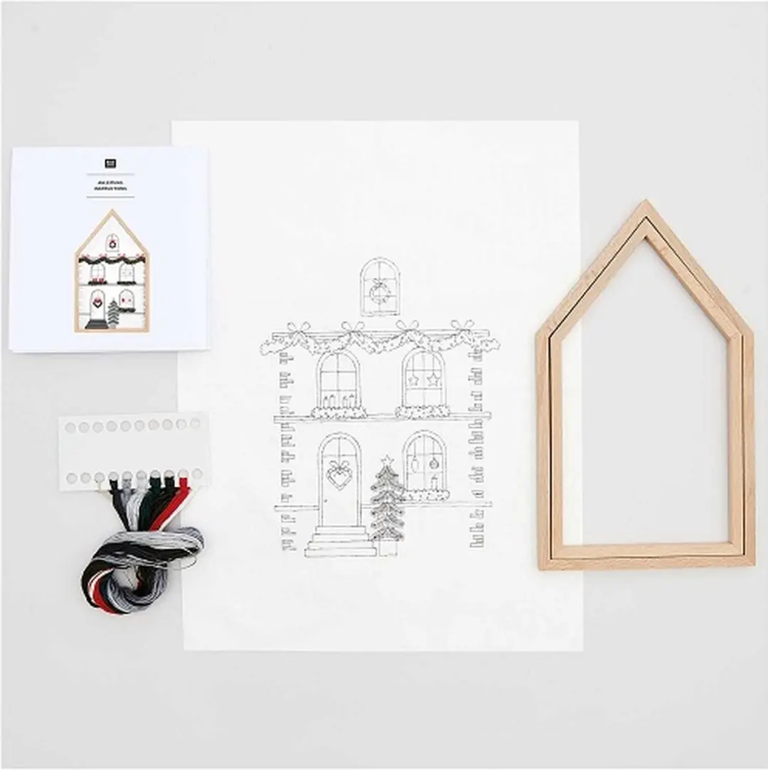 Rico Design Kersthuis Borduurpakket Spansteek 100192 - Inclusief frame