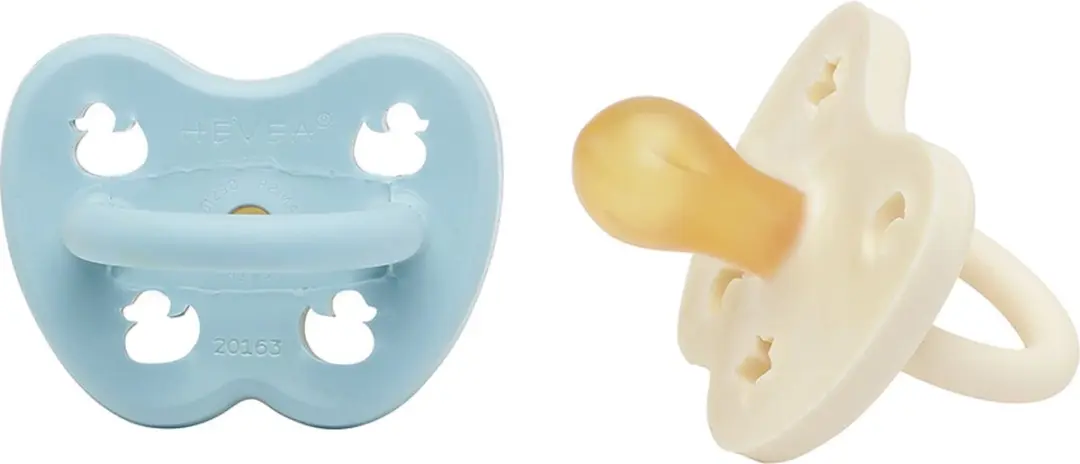 Hevea Two-Pack Fopspenen Newborn 0+ - Baby Blue & Milky White