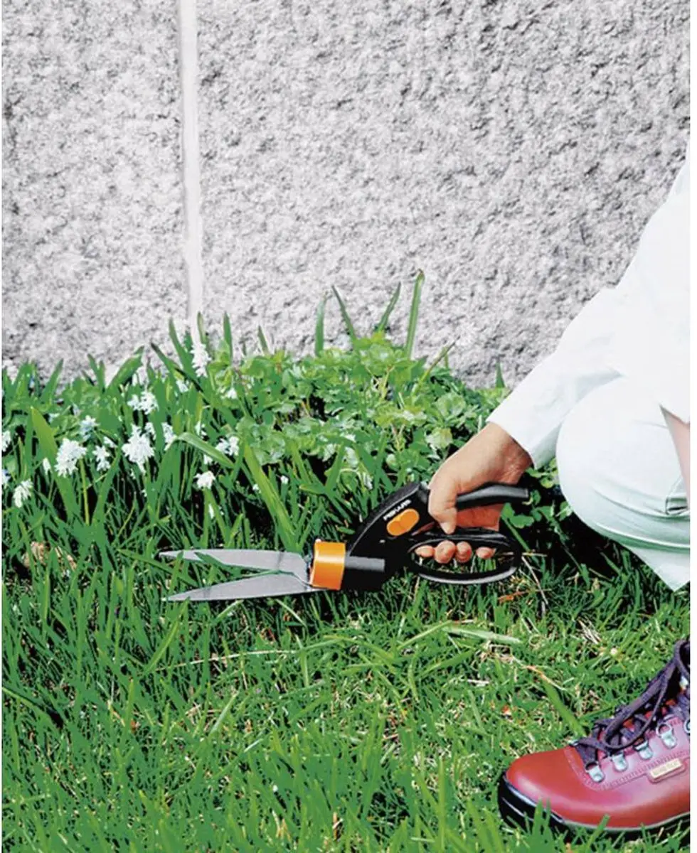 Fiskars Grasschaar Servo-System GS42 - 360° Snoeihoek - afbeelding 6 van 6