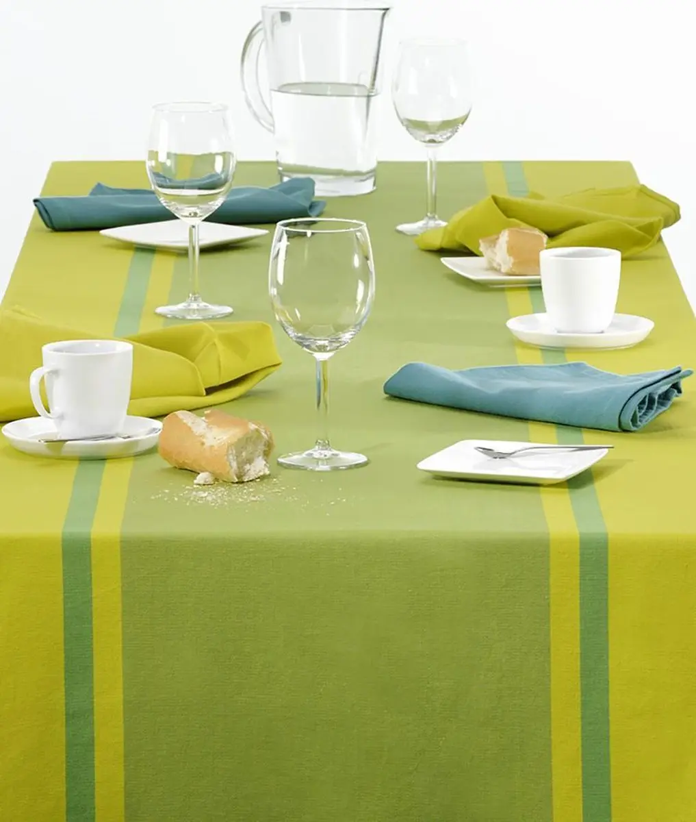 Tint Tafelkleed 150x250cm Striped Satin
