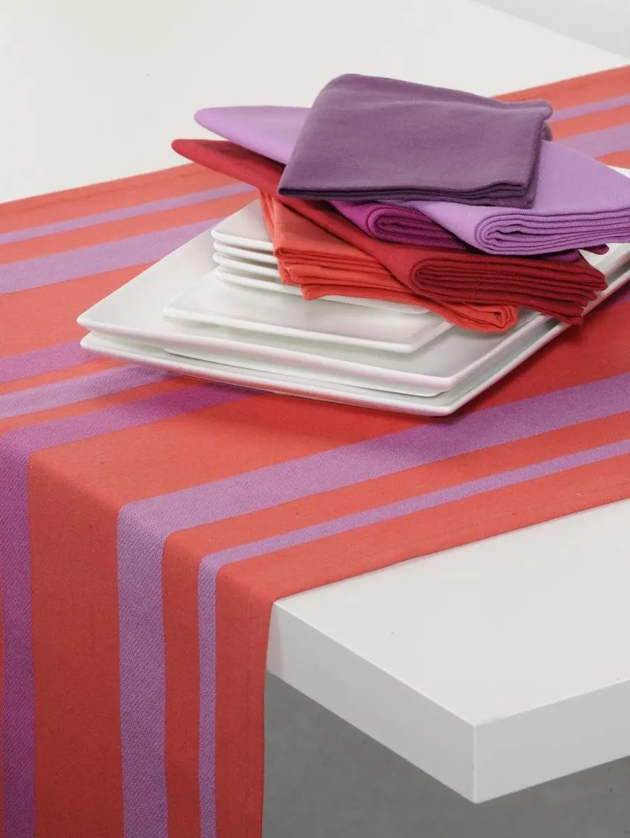 Tint Tafelloper 50x150cm Striped Satin Grenadine