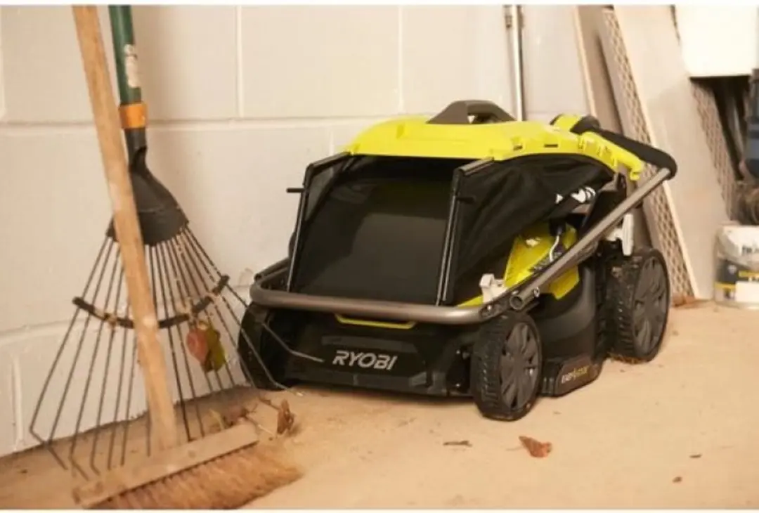 Ryobi ONE+ RY18LMX37A-150 Grasmaaier 37cm - 1x 5,0 Ah - afbeelding 2 van 4