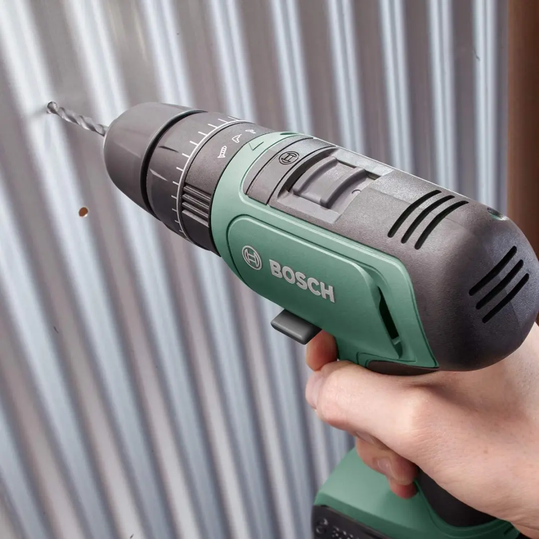 Bosch Universall Impact 18 Boormachine - Groen/Zwart
