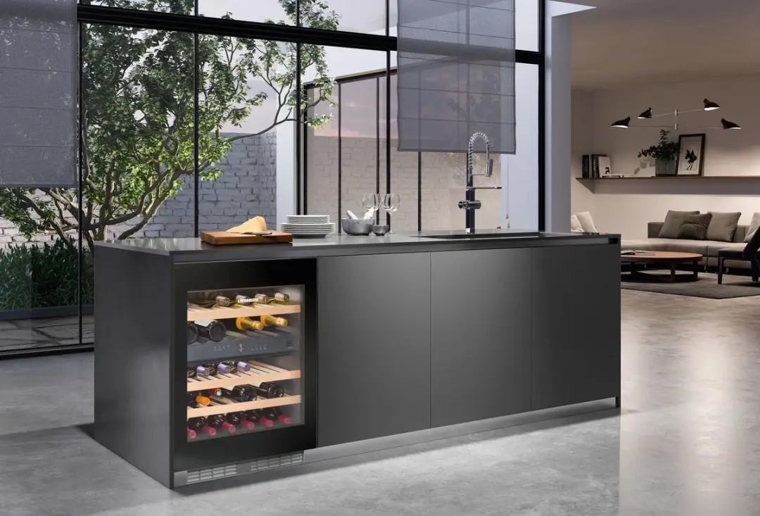 Liebherr Wijnkoelkast UWTgb 1682 - 34 Flessen - 94L - Zwart