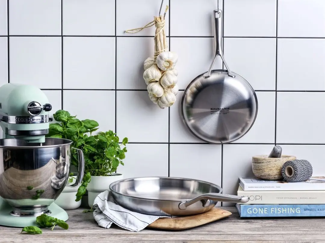KitchenAid Koekenpannenset Multi-Ply RVS 24 & 28cm - Zilver - afbeelding 2 van 6