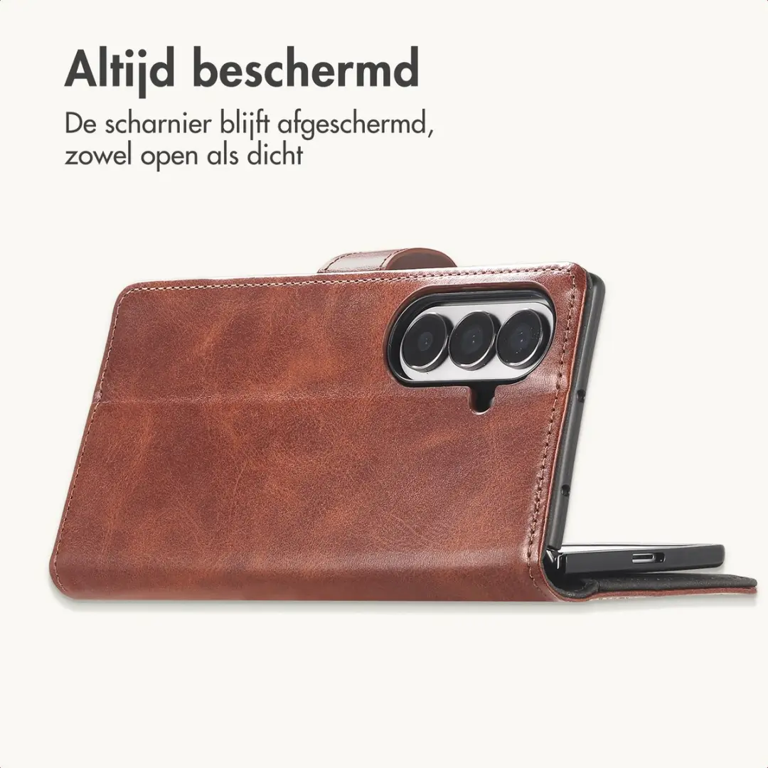 imoshion Hoesje - Geschikt voor Samsung Galaxy Z Fold 8 Ultra - Luxe Bookcase - Donkerbruin
