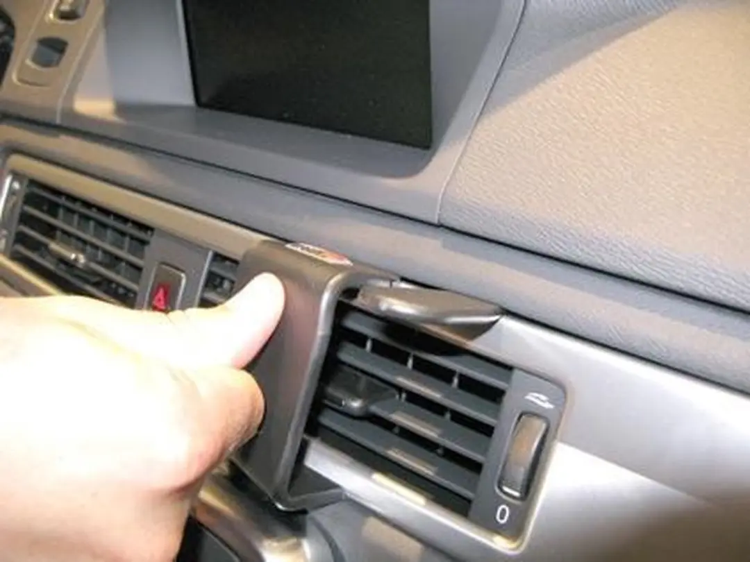Brodit ProClip Angled Mount Volvo S80/V70 II/XC70 2012-2016