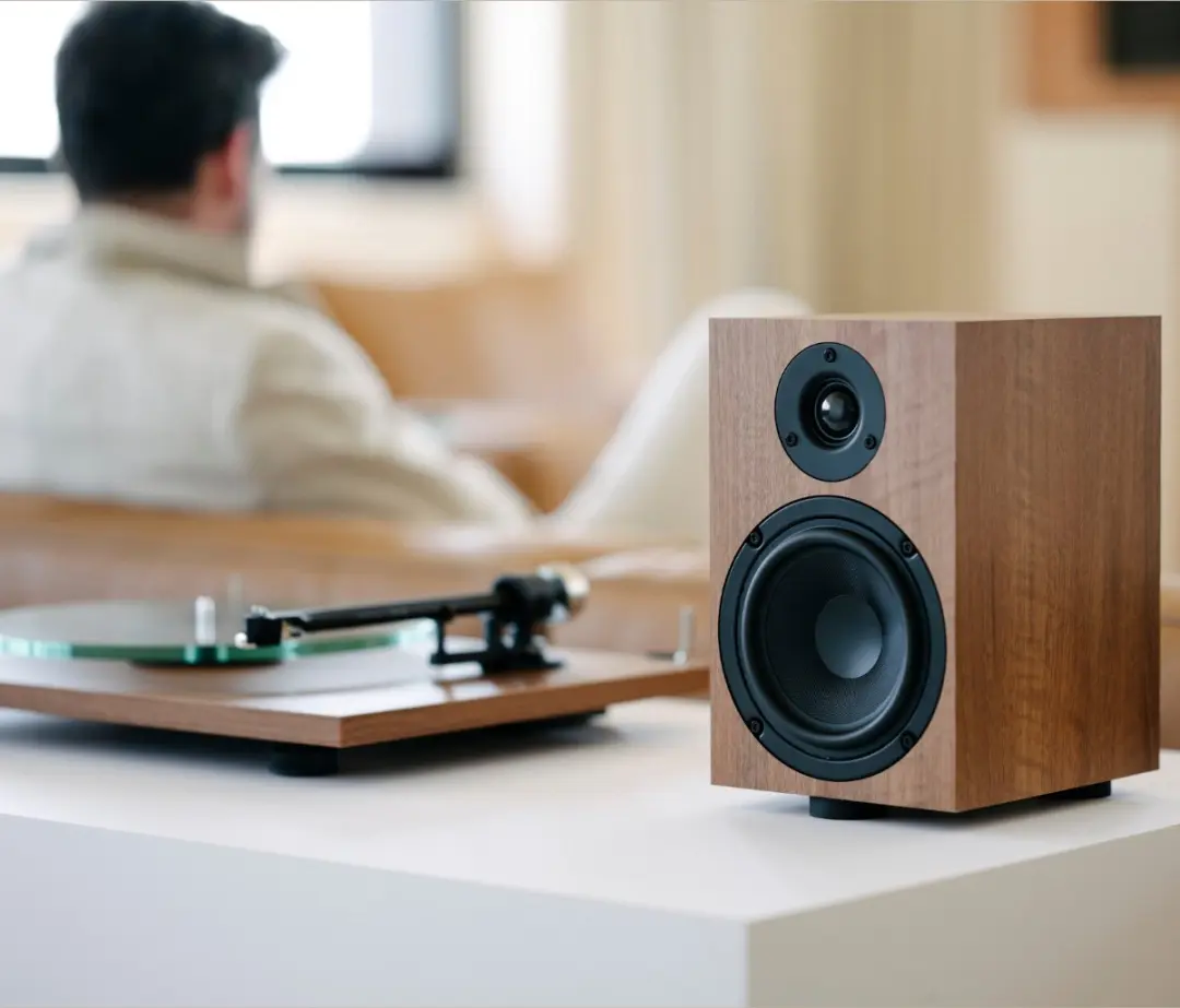 Pro-Ject Jukebox E1 Set Walnoot - Draaitafel met Speaker Box 5E - afbeelding 6 van 6