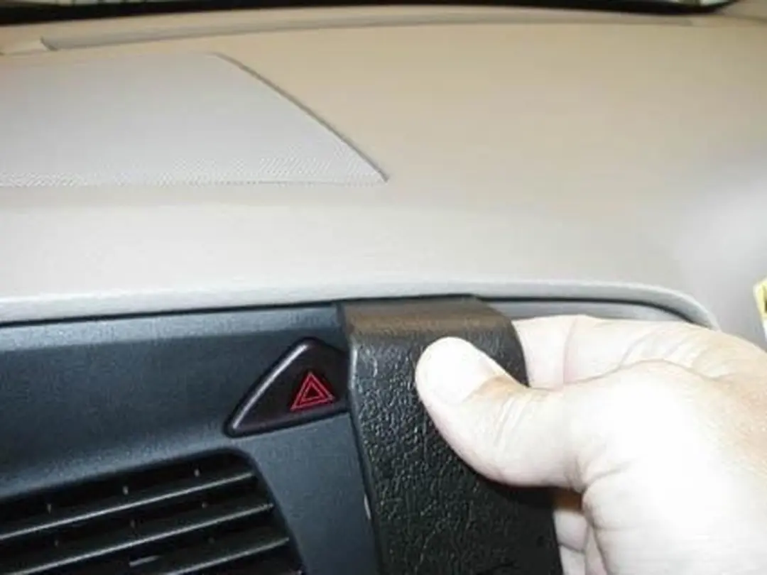 Brodit ProClip 852982 Volvo Center Mount Rechts - Zwart
