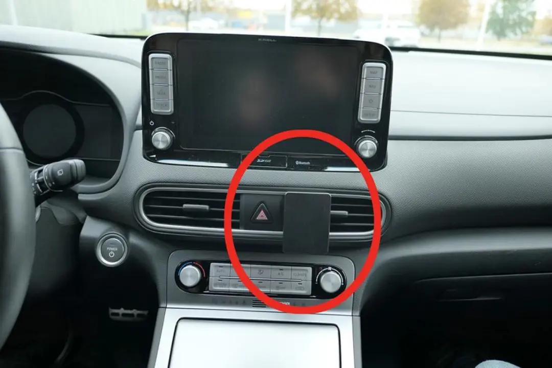 Brodit Proclip Hyundai Kona Electric 19- Center Mount