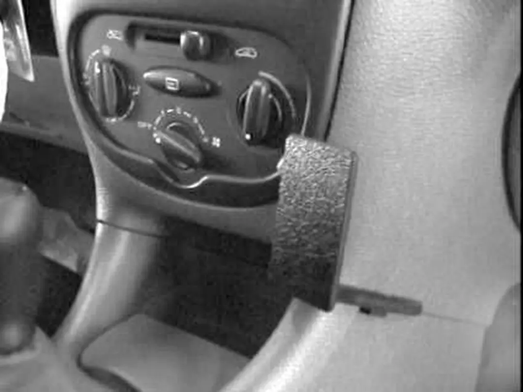 Brodit ProClip 852675 Houder - Peugeot 206 1999-2008 - Zwart
