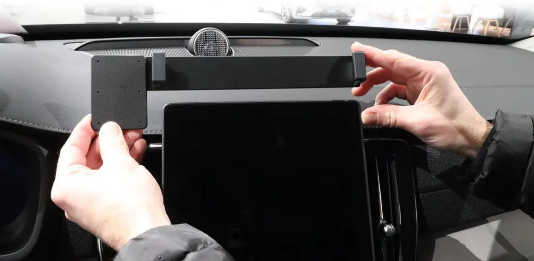Brodit Proclip Volvo XC90 2025 Center Mount Houder