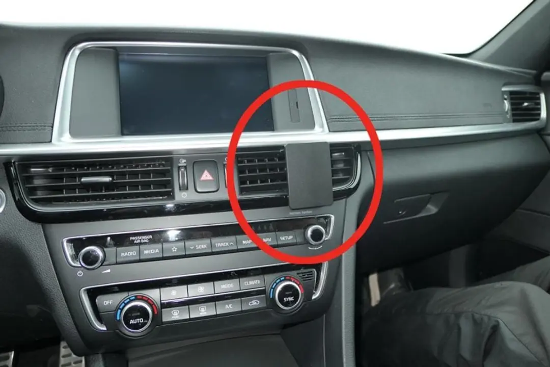 Brodit Proclip Kia Optima 16- Center Mount