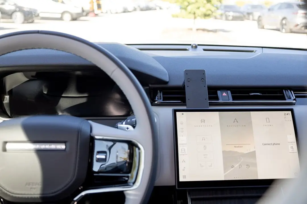 Brodit Proclip Range Rover Velar 24- Center Mount