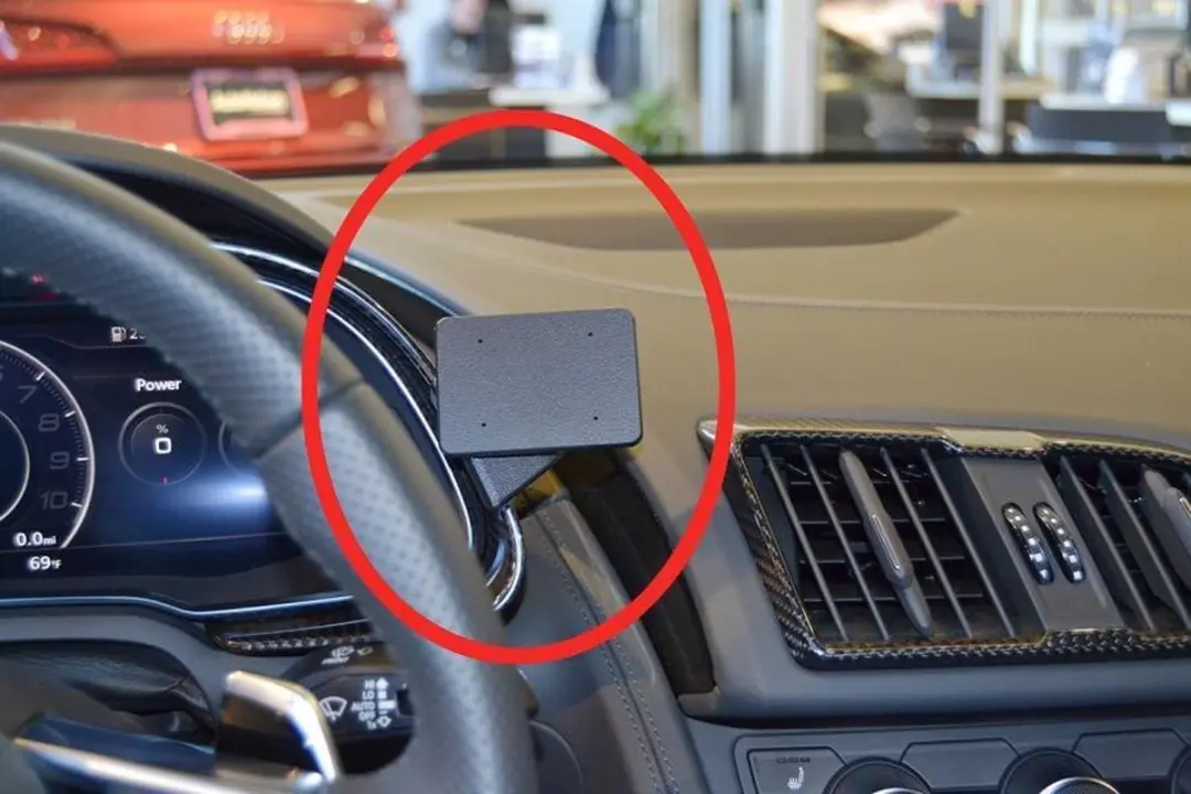 Brodit Proclip Audi R8 17- Center Mount