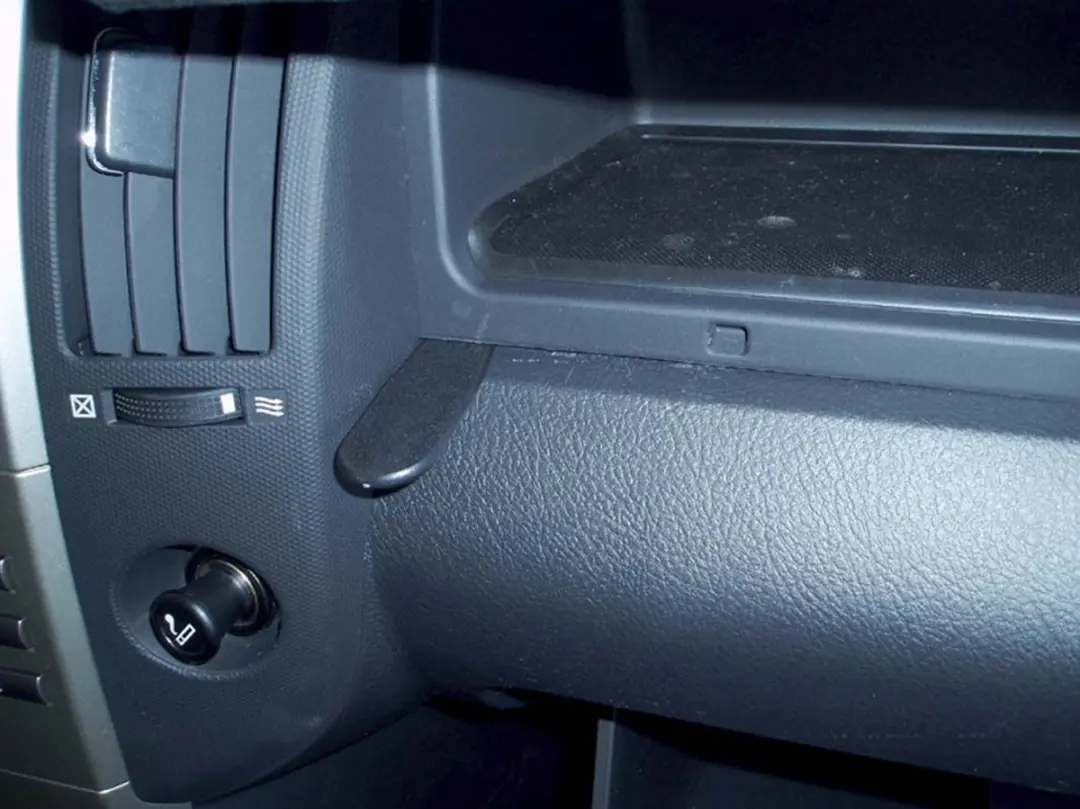 Brodit ProClip 853478 Toyota Corolla Verso/Sports Van Angled Mount - Zwart