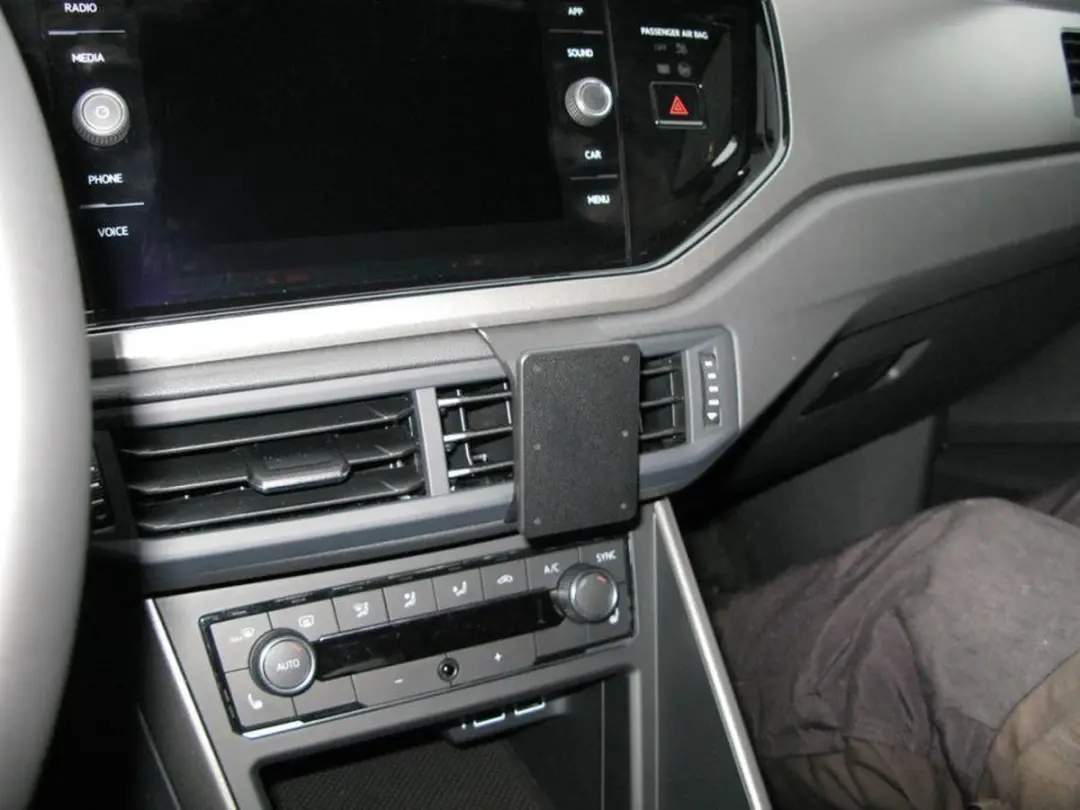 Brodit ProClip houder geschikt voor Volkswagen Polo 2018 - Angled mount