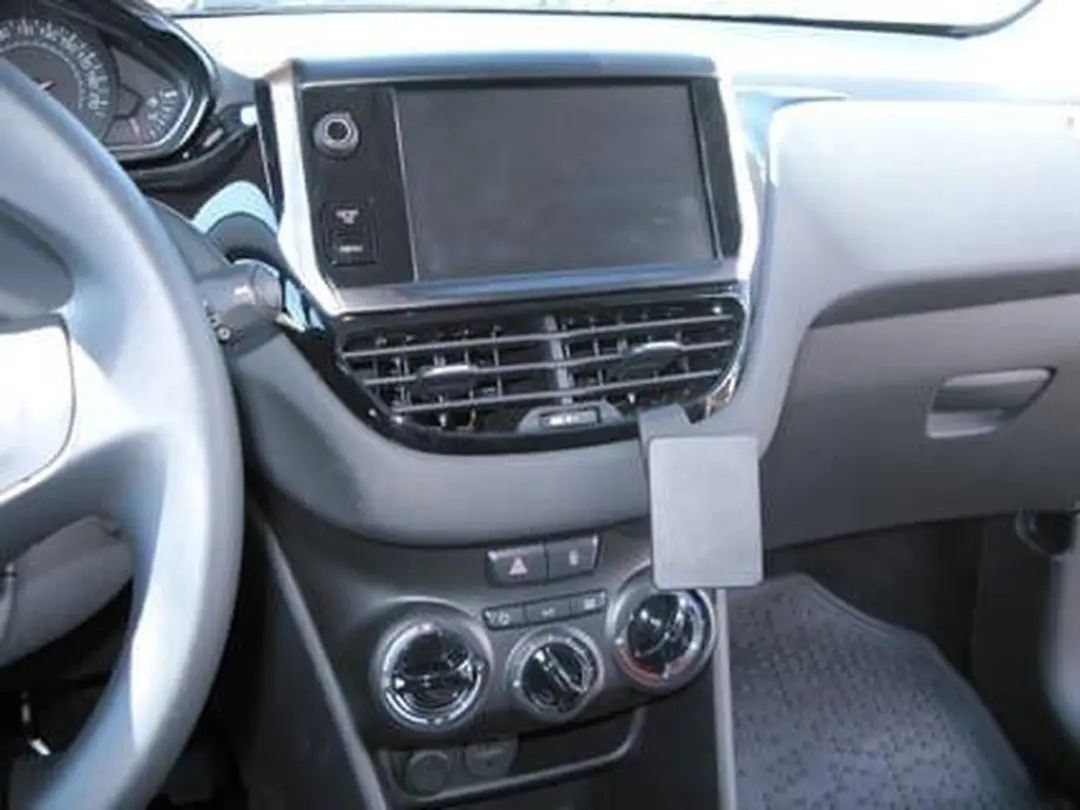 Brodit ProClip houder geschikt voor Peugeot 208 2012-2019 / 2008 2013-2019 Angled mount