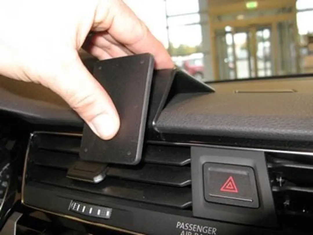 Brodit ProClip houder geschikt voor Volkswagen Touran 2016 - Center mount