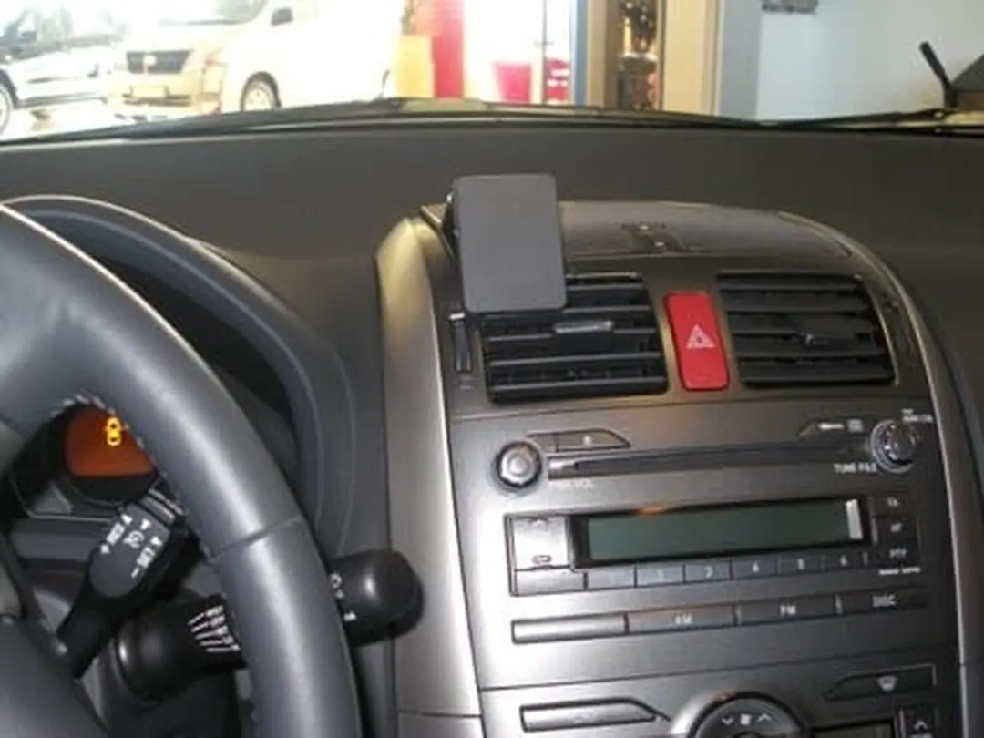 Brodit ProClip 853984 Toyota Auris Center Mount