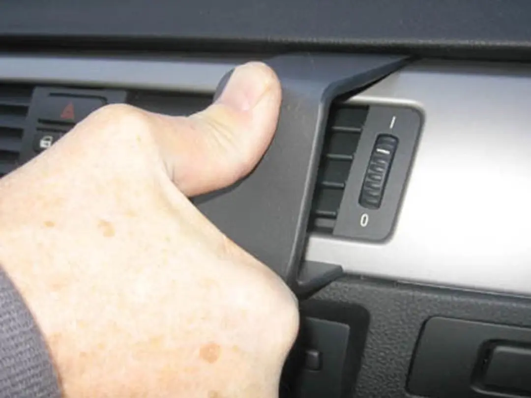 Brodit ProClip Angled Mount BMW 3-Serie 2005-2012 - Zwart - afbeelding 6 van 6