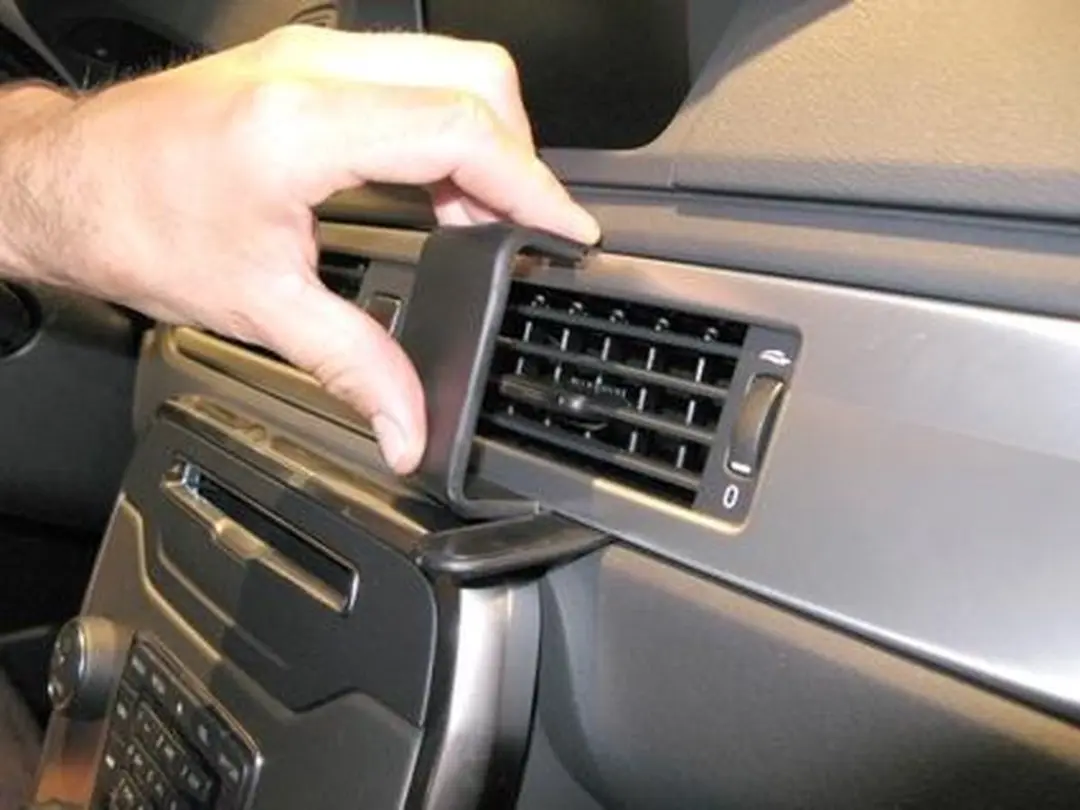 Brodit ProClip Angled Mount Volvo S80/V70 II/XC70 2012-2016 - Zwart