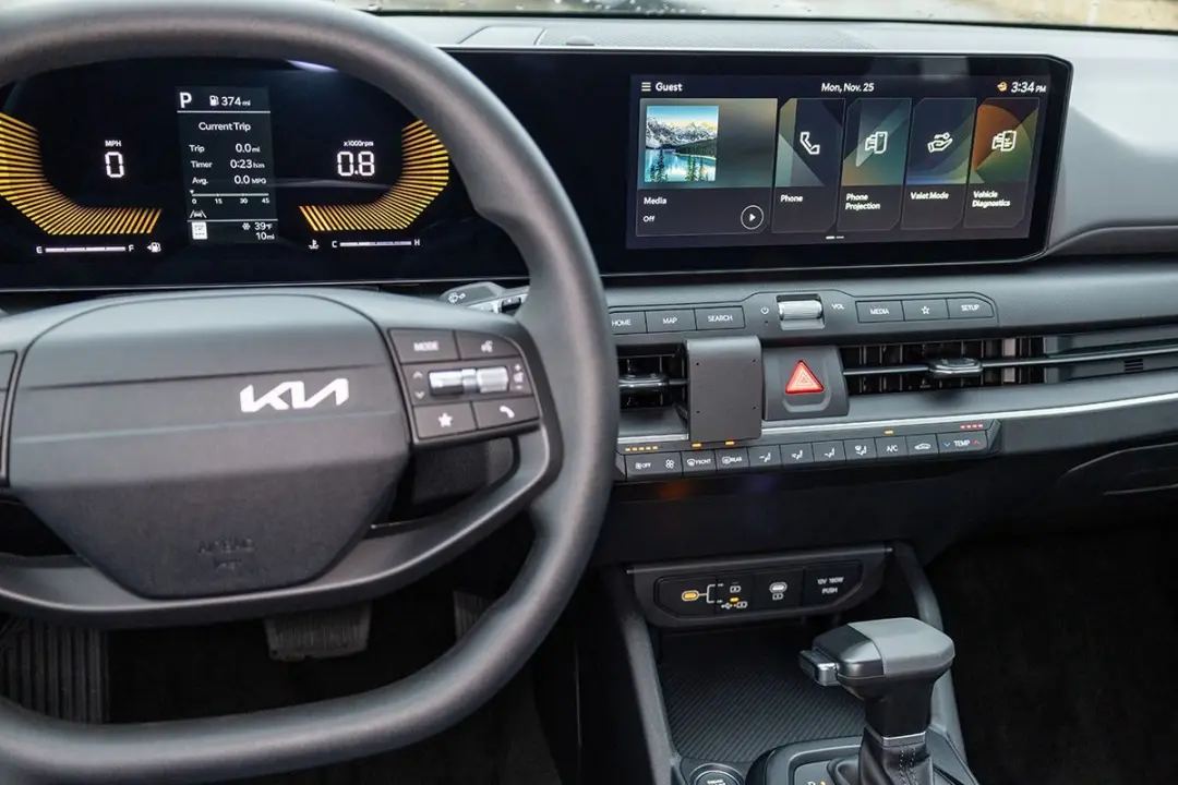 Proclip Kia K4 25- Center mount