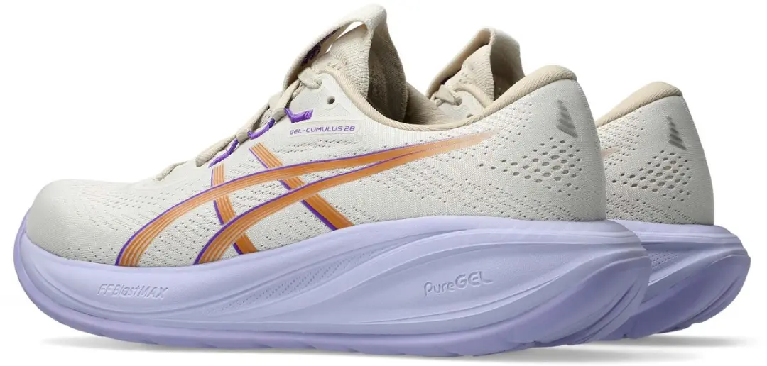 ASICS Gel-Cumulus 28 Hardloopschoenen - Vrouwen 39 Beige