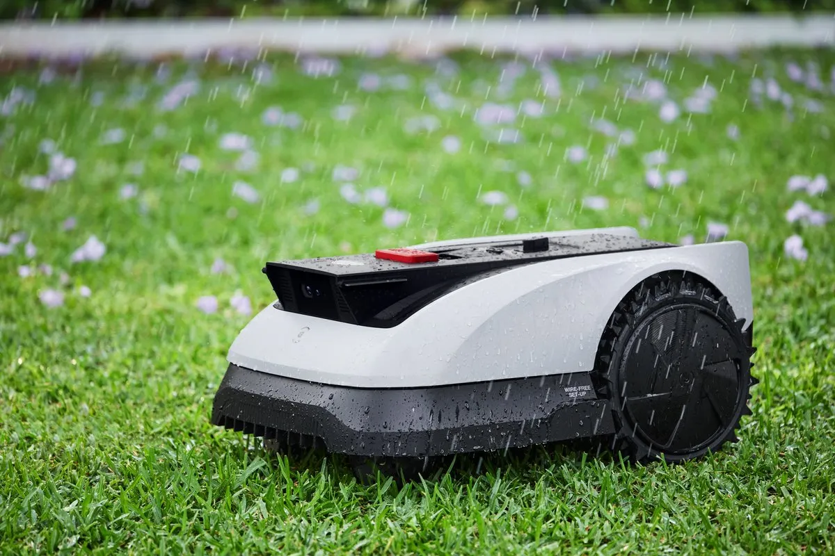 Ecovacs GOAT O800 RTK Robotmaaier 800m²