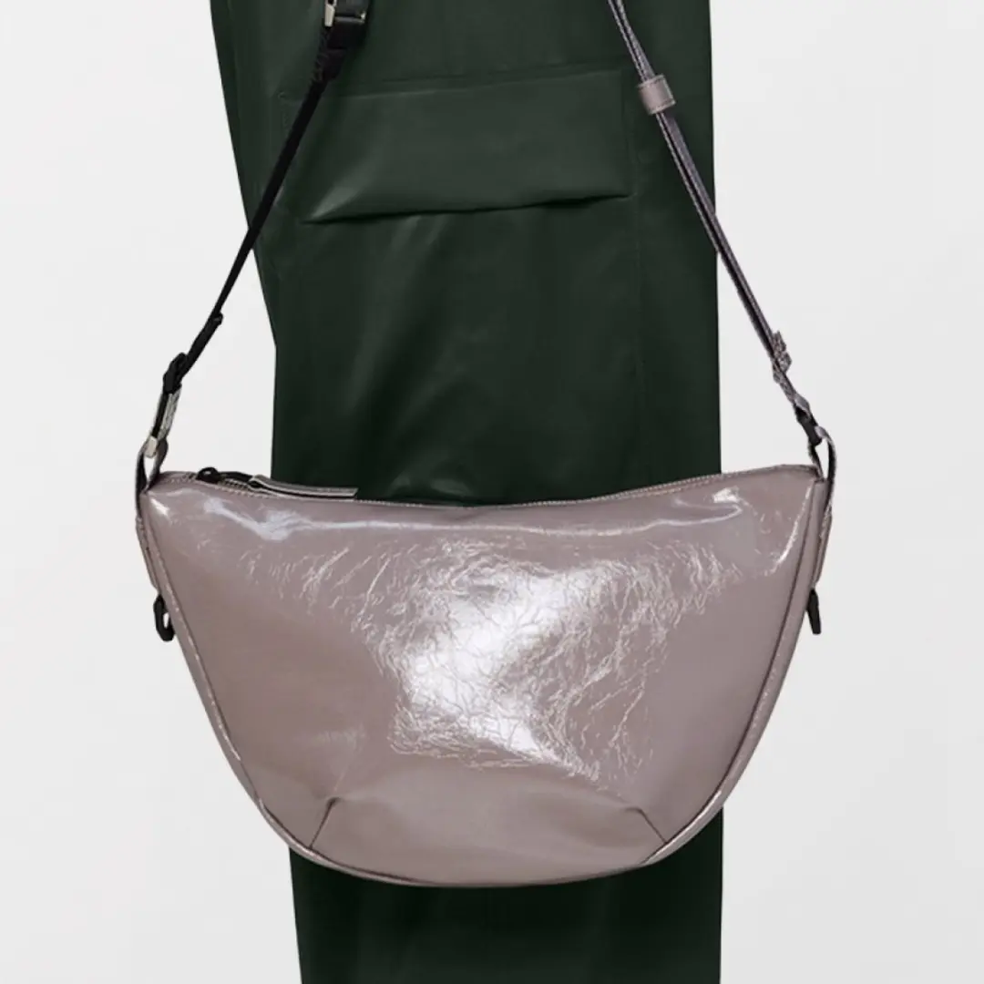 Rains Valera Shoulder Bag 14670R - Bruin