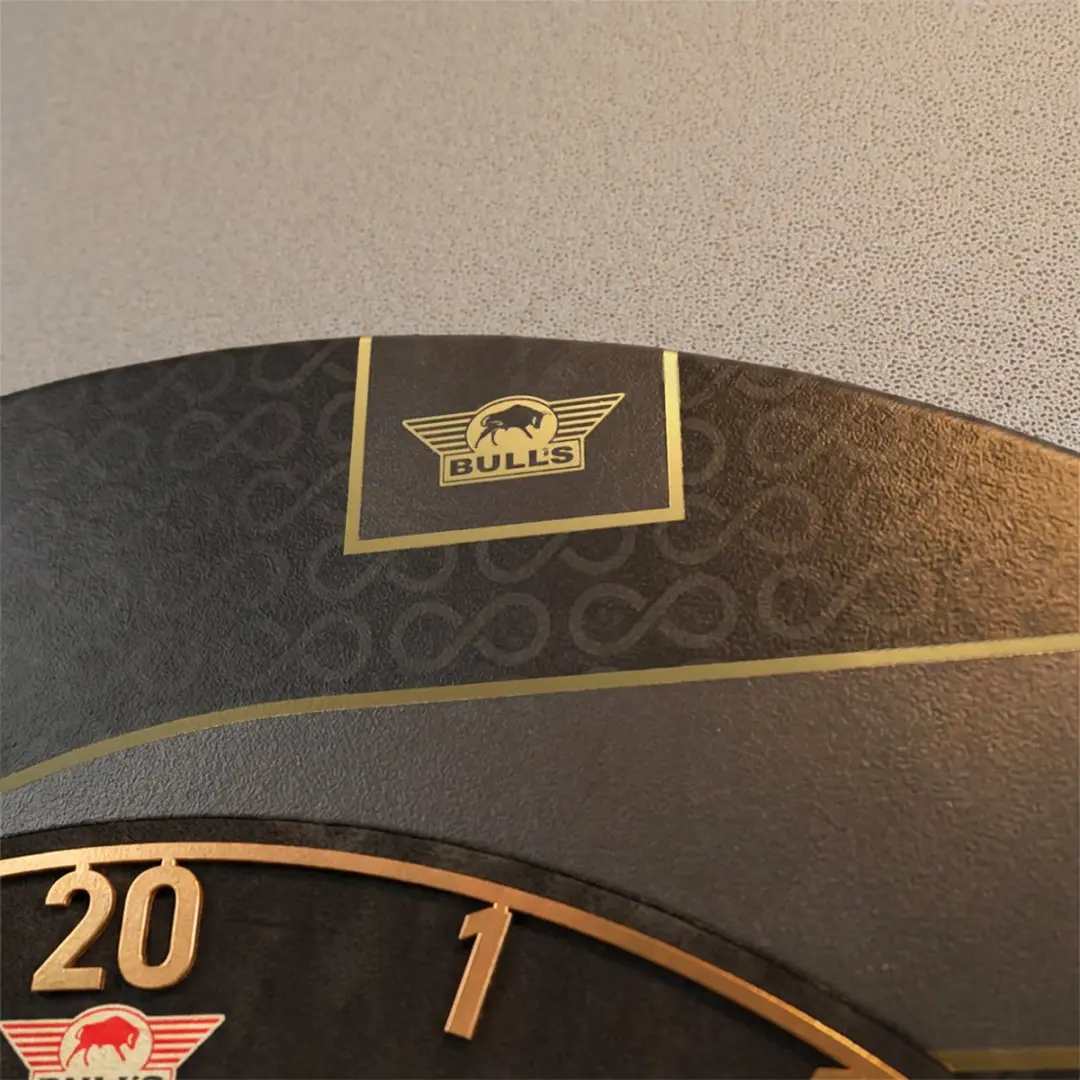 Bull's Advantage 8 Dartbord Surround - Zwart/Goud