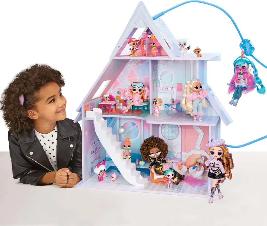 LOL! Surprise! OMG Winter Cottage Poppenhuis