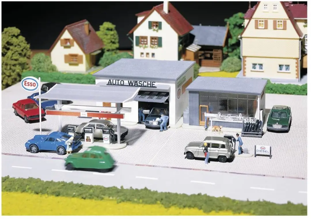Faller H0 Tankstation met wasruimte
