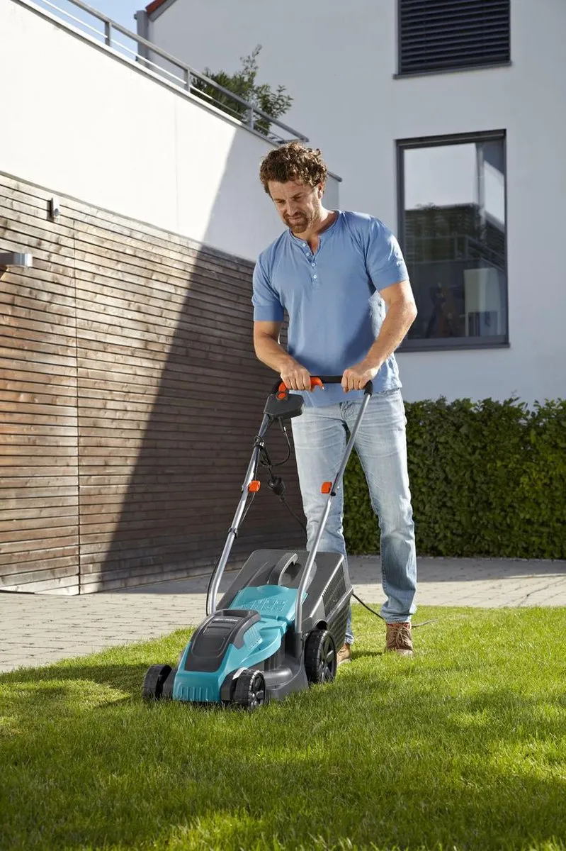 Gardena PowerMax 32 Grasmaaier - 32cm - 1100W - 30L - afbeelding 6 van 6